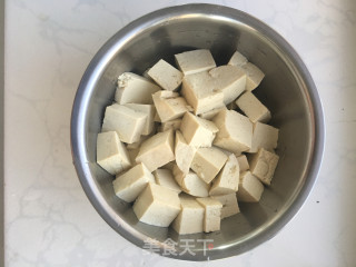 家常豆腐的做法步骤：1