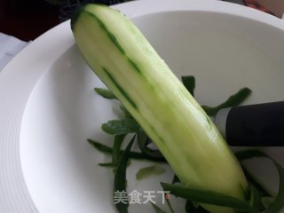 日式酸甜黄瓜的做法步骤：2