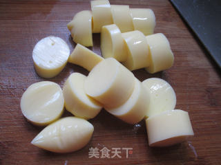 番茄煮樱玉豆腐的做法步骤：2