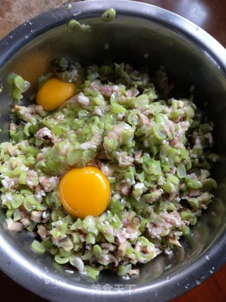 四季豆香菇肉饺的做法步骤：3