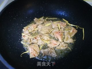 番茄牛肉的做法步骤：4