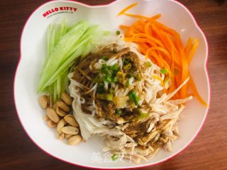 追逐记忆中的那份鸡丝凉面的做法步骤：6