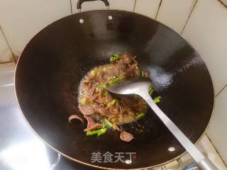 下饭下酒菜酸辣鸡胗的做法步骤：4