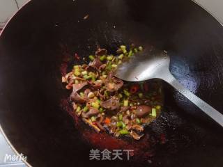 下饭下酒菜酸辣鸡胗的做法步骤：5