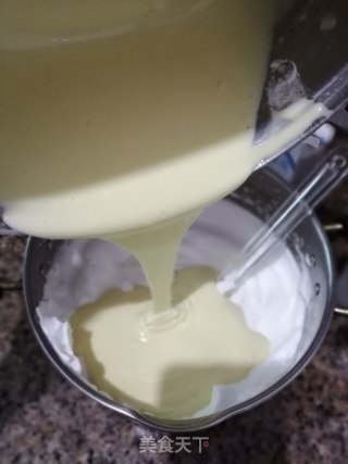 十寸戚风蛋糕的做法步骤：11