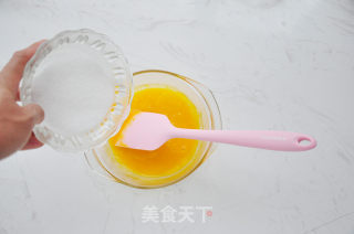 电饭煲版戚风蛋糕的做法步骤：3