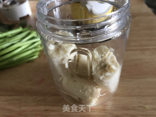 木瓜香蕉奶昔的做法步骤：1