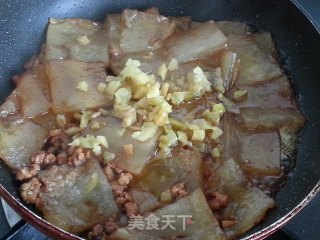 以假乱真的红烧肉——肉末番薯粉皮的做法步骤：8