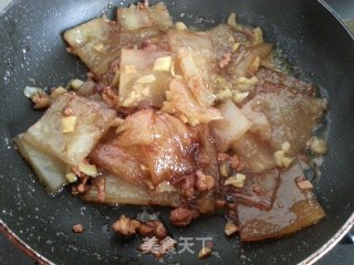 以假乱真的红烧肉——肉末番薯粉皮的做法步骤：9