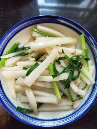 炒白萝卜条的做法步骤：5