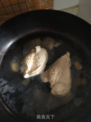 麻辣鸡丝的做法步骤：1