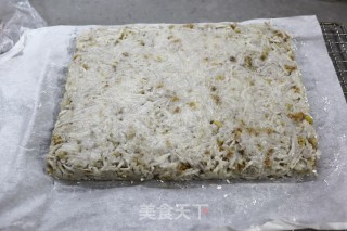 腊肉海米芋头糕的做法步骤：8