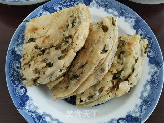 葱花油酥饼的做法步骤：11