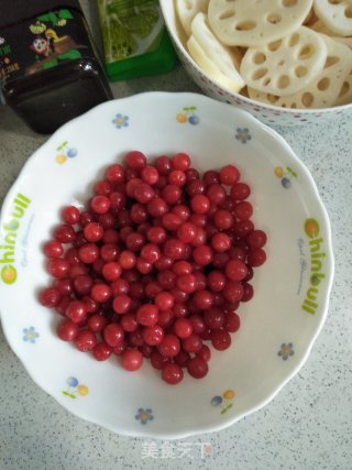 酸甜藕片的做法步骤：3