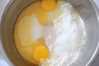 玉米面饼的做法步骤：1