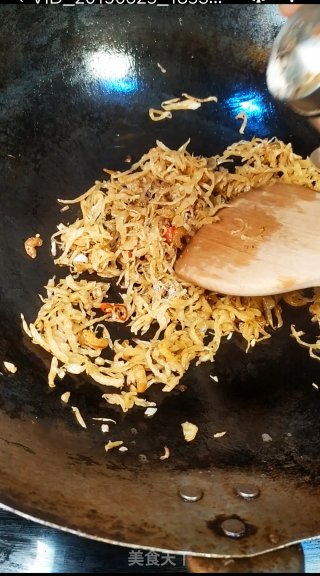 虾米炒客家才甫(咸萝卜干)的做法步骤：5