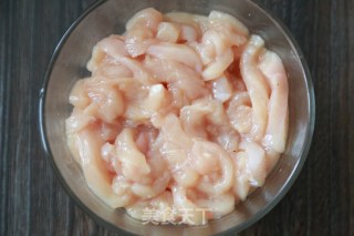 小煎仔鸡的做法步骤：1