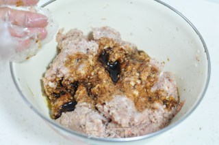 香菇肉丸的做法步骤：5