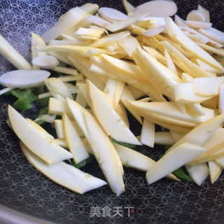 番茄炒笋瓜的做法步骤：4