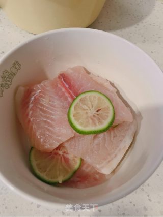 黑胡椒煎鱼排的做法步骤：3
