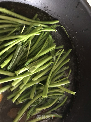 白灼空心菜的做法步骤：2