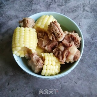 玉米排骨汤的做法步骤：10