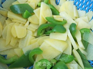 青椒土豆片的做法步骤：6
