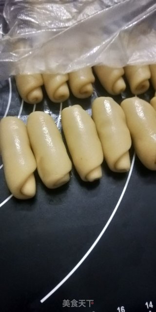 蛋黄酥的做法步骤：5
