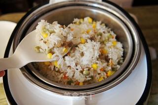 牛肉肠杂蔬饭的做法步骤：8