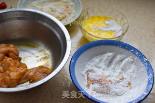 黄金炸鸡排的做法步骤：3