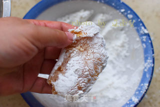 黄金炸鸡排的做法步骤：4