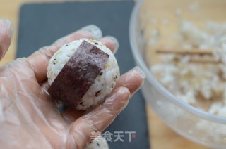 藜麦金枪鱼饭团的做法步骤：5