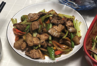 家常小炒牛肉的做法的做法步骤：3