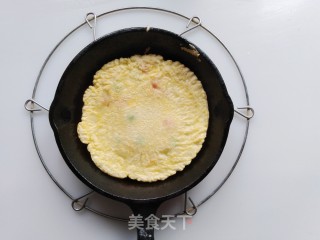 粟米青豆胡萝卜鸡蛋饼的做法步骤：5