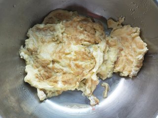 韭菜鸡蛋煎饺的做法步骤：1
