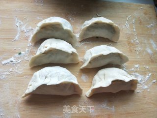 韭菜鸡蛋煎饺的做法步骤：22
