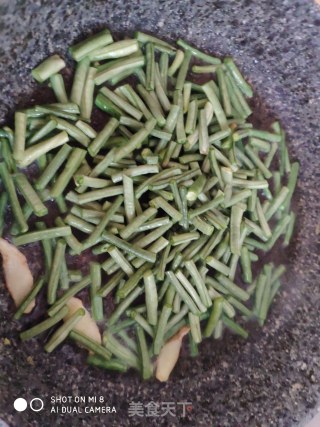 豇豆土豆条的做法步骤：3