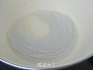 时蔬炒粉的做法步骤：2