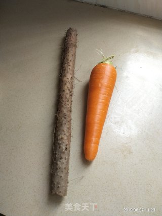 老鸭山药胡萝卜薏米汤的做法步骤：4