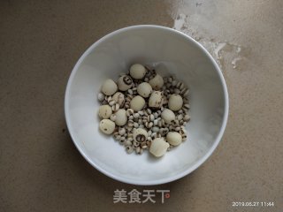老鸭山药胡萝卜薏米汤的做法步骤：6