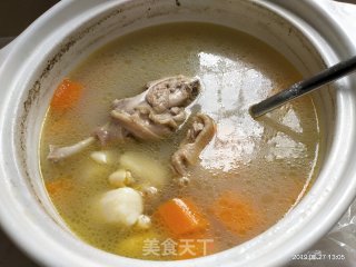 老鸭山药胡萝卜薏米汤的做法步骤：8
