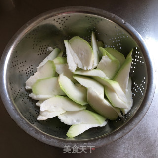 瓠子虾皮汤的做法步骤：1