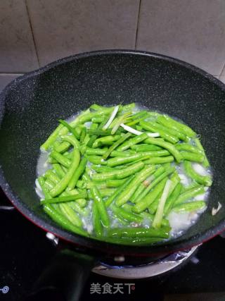 清炒豆角的做法步骤：5