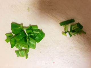山药炒裙带菜！的做法步骤：3