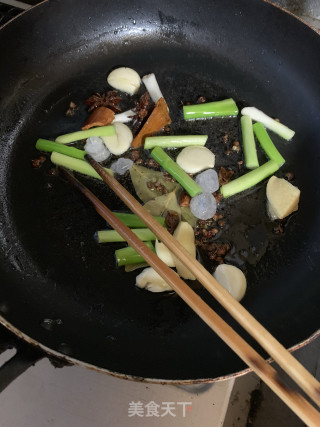 土豆炖鸭的做法步骤：4