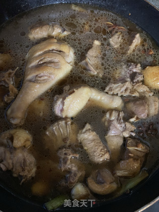 土豆炖鸭的做法步骤：7