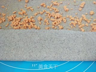 黑香米面火腿花卷的做法步骤：7