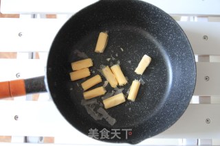 新西兰黑醋栗冰淇淋的做法步骤：2