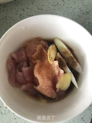 彩椒炒肉的做法步骤：4