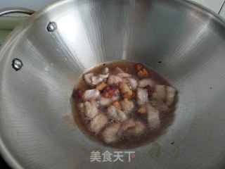 土猪肉炒豆角的做法步骤：11